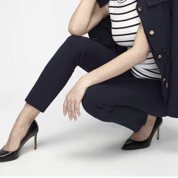 WHBM Slimming high waist refined seam detail black sculpted structured pant - Picture 7 of 17